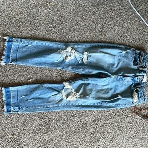 COPY - Abercrombie and fitch high rise Curve Lovemom jeans